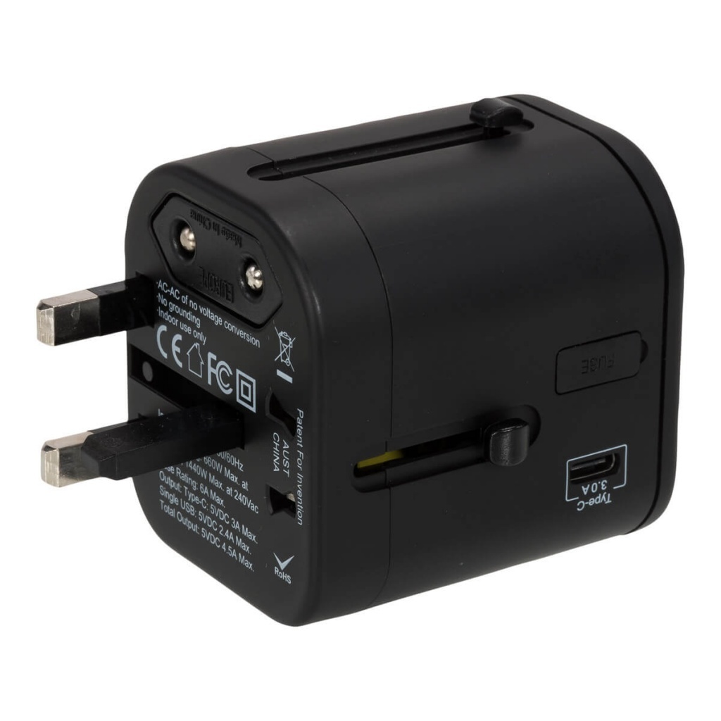 NERO III - Uniwersalny adapter podróżny